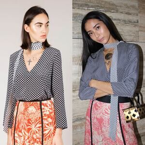 RIXO LONDON Sadie Star Pint 100% Silk Front Tie Blouse in Black White Size L